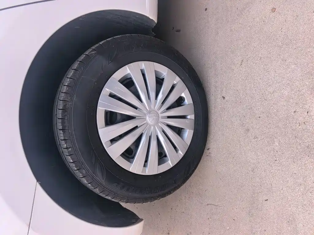 Volkswagen Santana — миниатюра 17