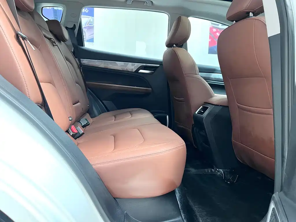 Geely Vision X6 — миниатюра 12