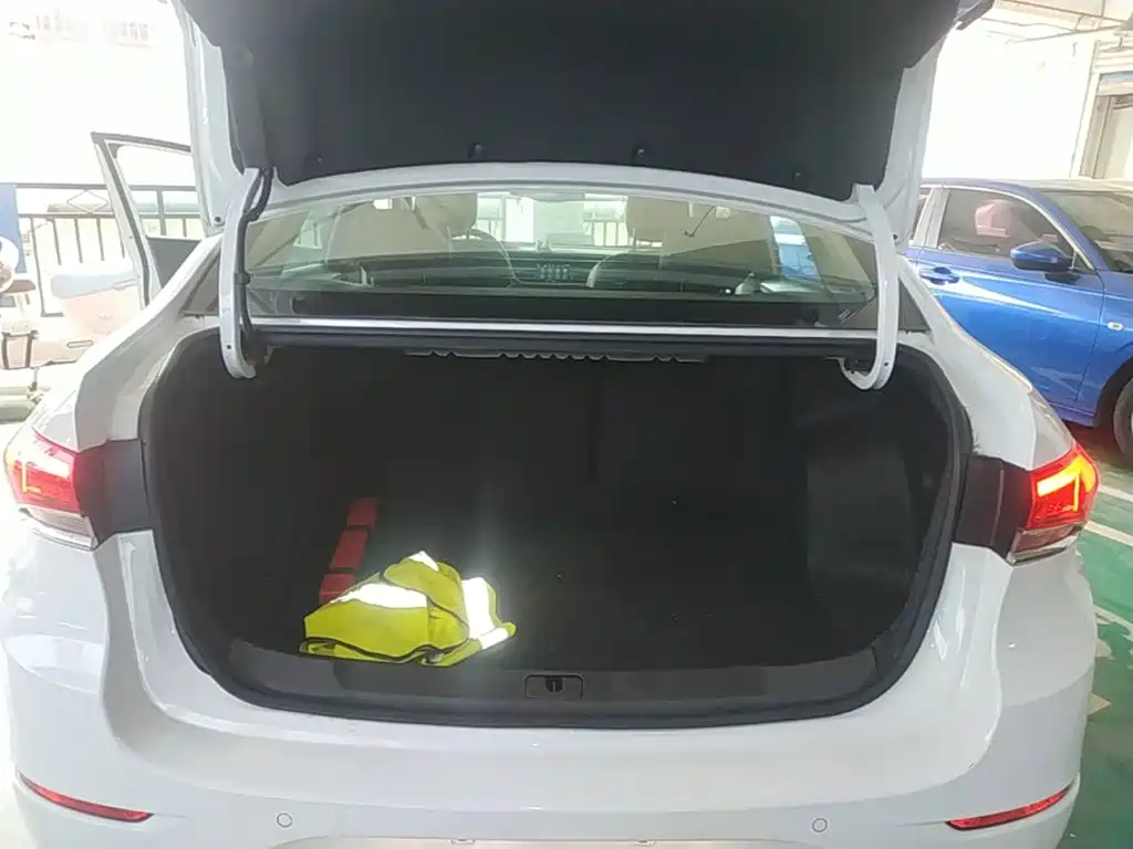 Buick Excelle — миниатюра 19