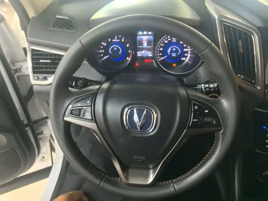 Changan CS75 — миниатюра 11