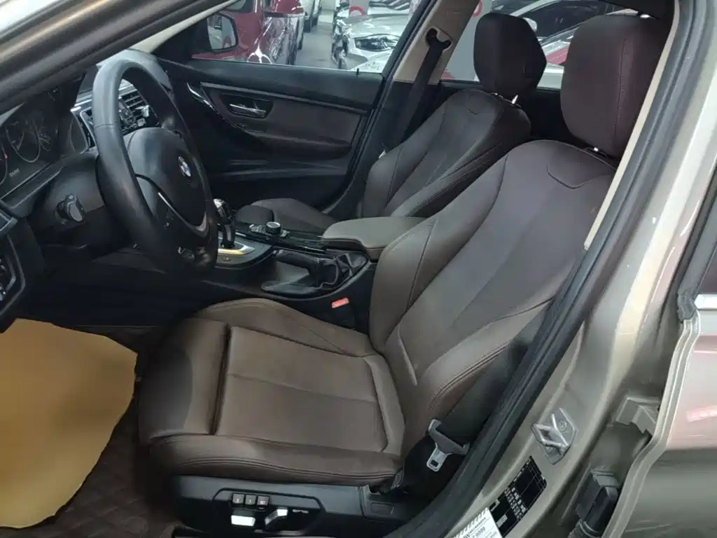 BMW 3 Series — миниатюра 15