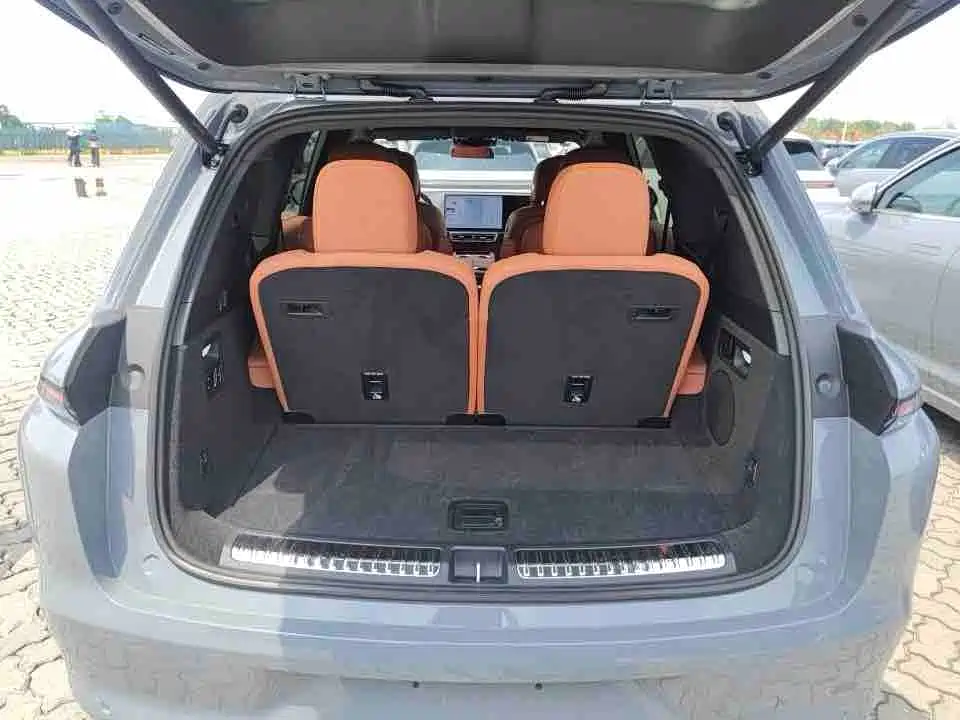 Li Auto Li L8 — миниатюра 9