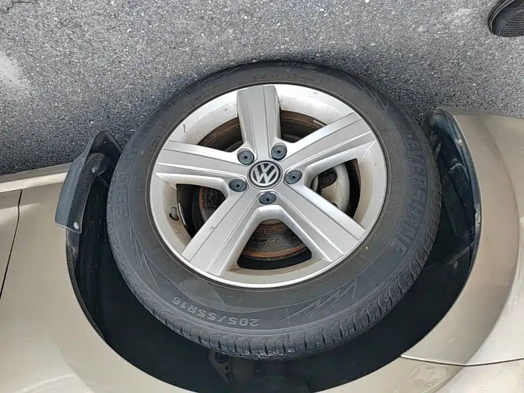 Volkswagen Golf — миниатюра 23