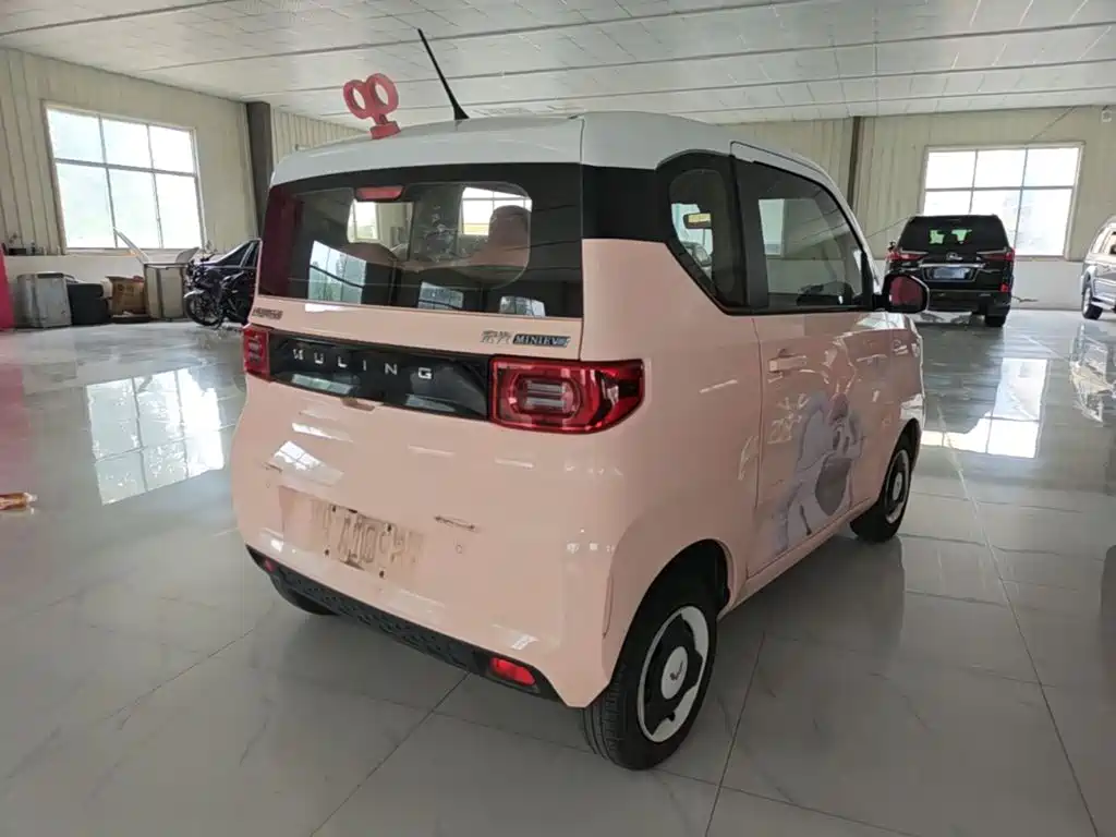 Wuling MINIEV — миниатюра 7