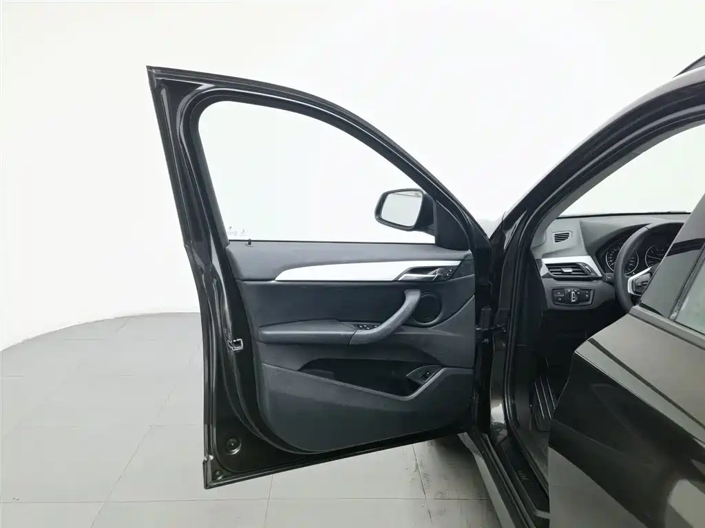 BMW X1 2016 sDrive18Li Premium