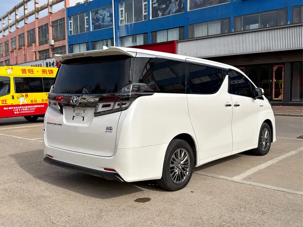 Toyota Vellfire — миниатюра 14