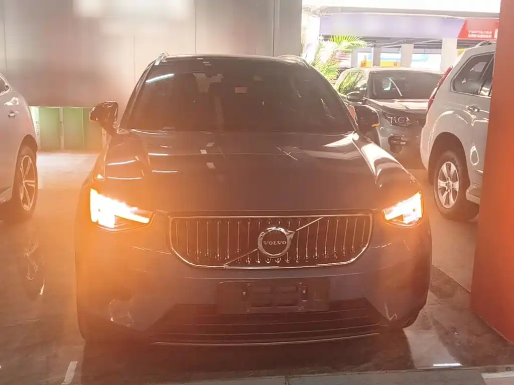 Volvo XC40 — миниатюра 3
