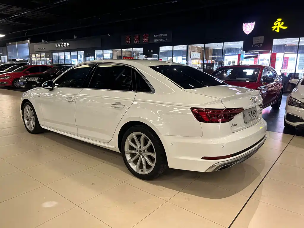 Audi A4L — миниатюра 10
