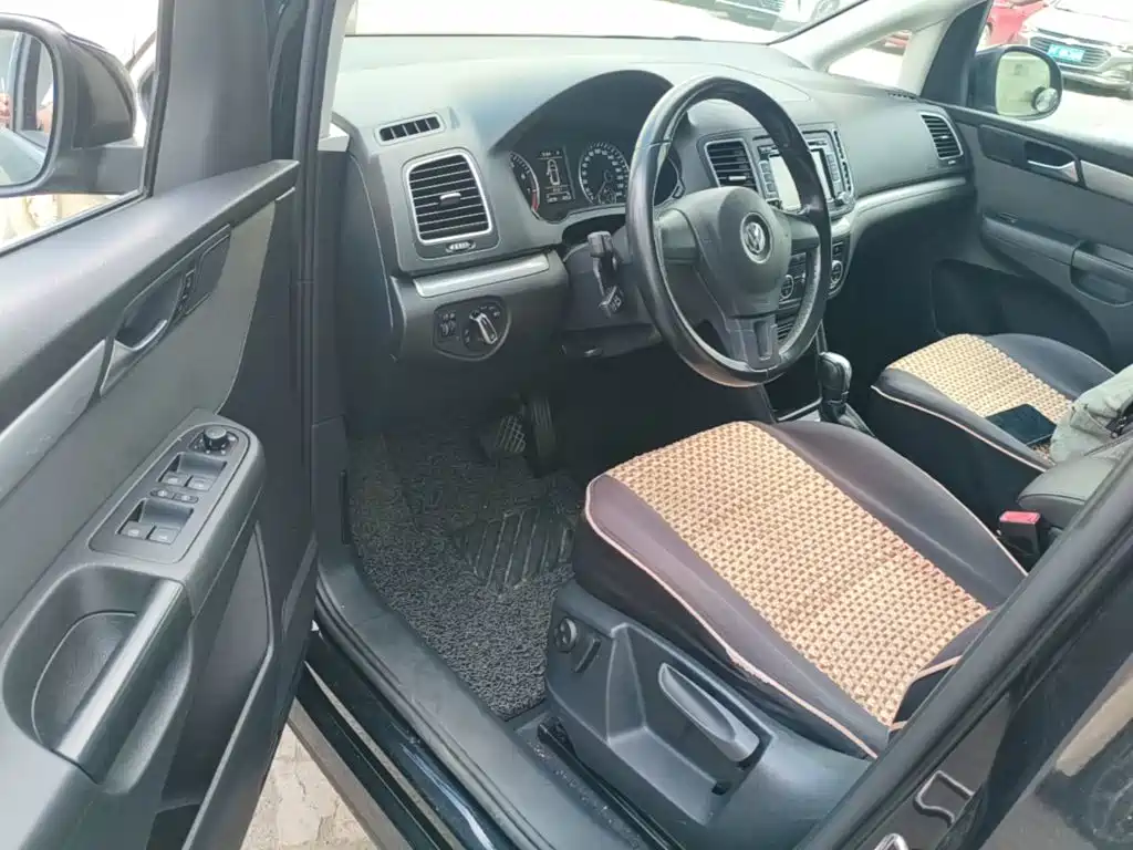 Volkswagen Sharan — миниатюра 21