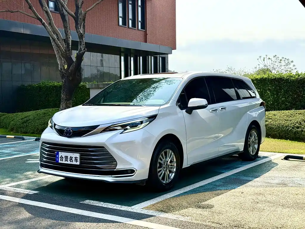 Toyota Sienna 2022
