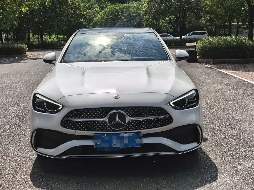 Mercedes-Benz C-Class — миниатюра 2