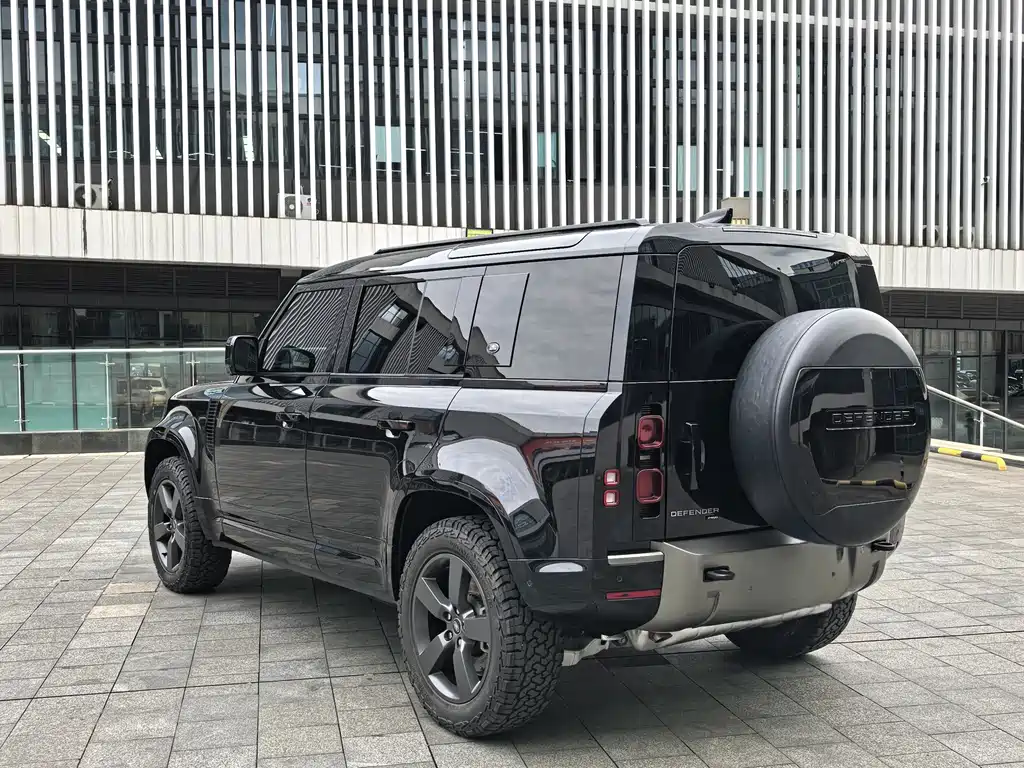 Land Rover Land Rover Defender 2023 110 3.0T P400 X-DYNAMIC HSE