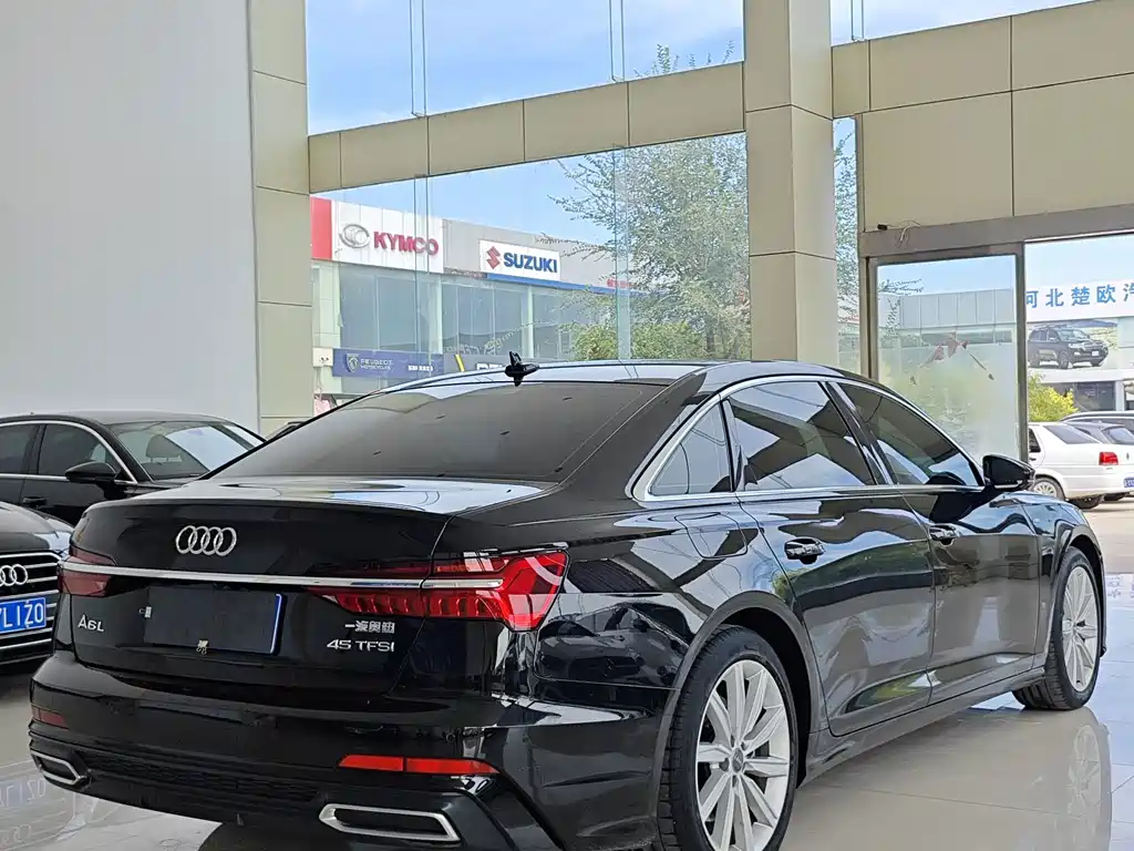 Audi A6L — миниатюра 7