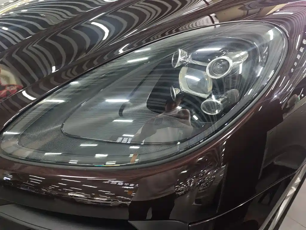 Porsche Macan — миниатюра 7