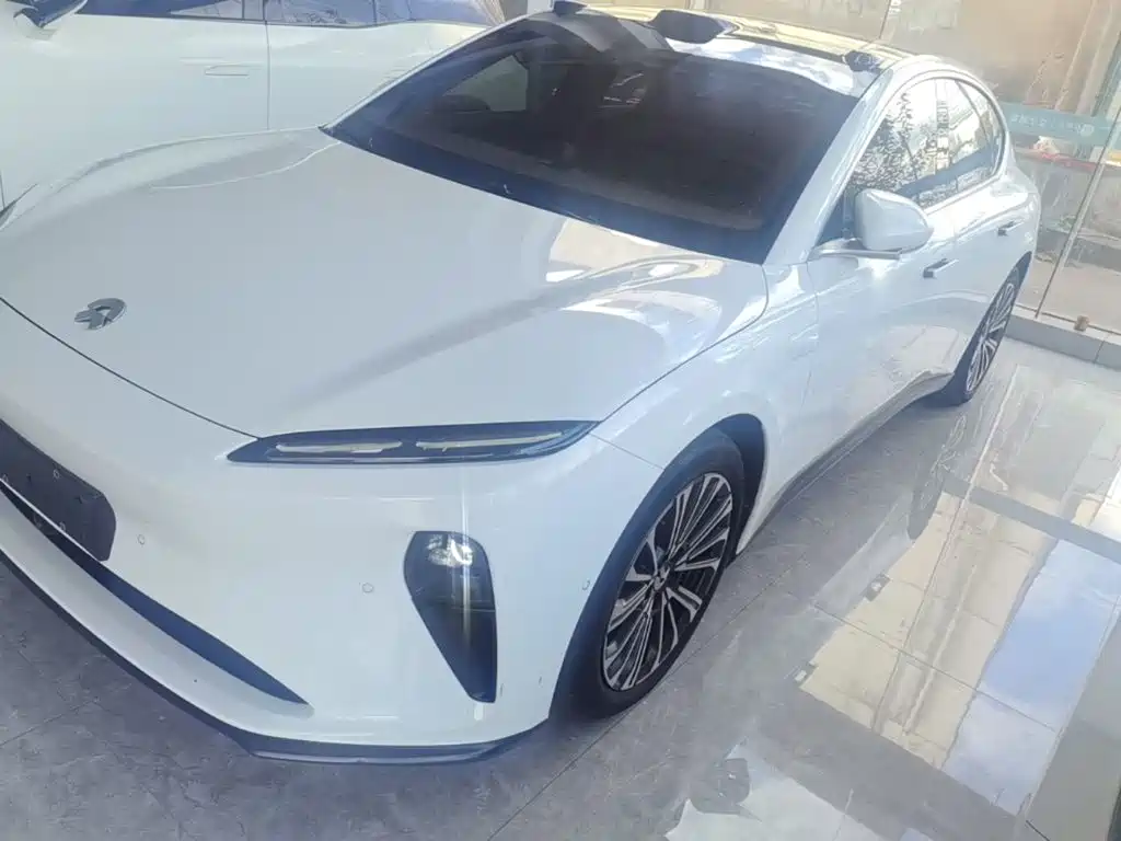 NIO ET5 — миниатюра 2