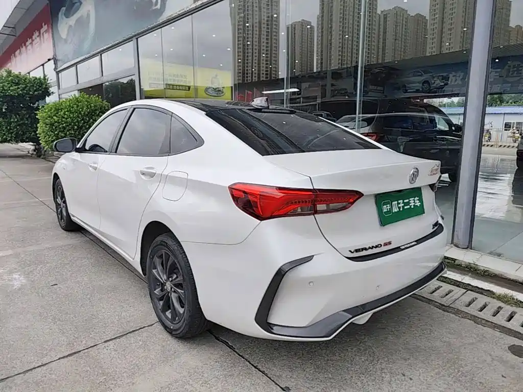 Buick Verano — миниатюра 5