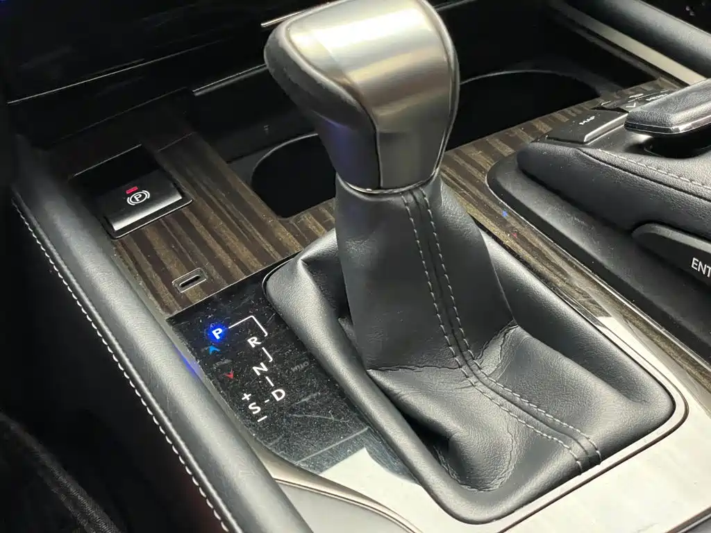 Lexus LX — миниатюра 19