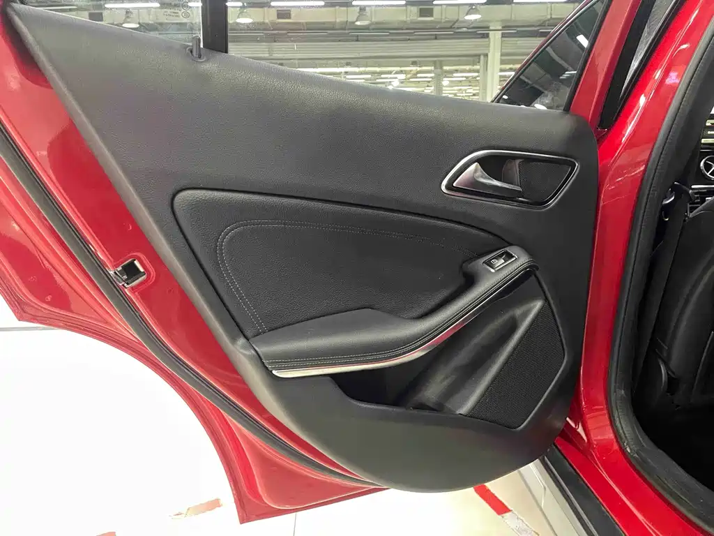Mercedes-Benz GLA GLA 260 4MATIC Sport Type, фото 18