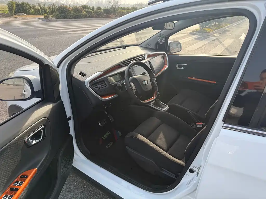 GEELY AUTOMOBILE VISION X1