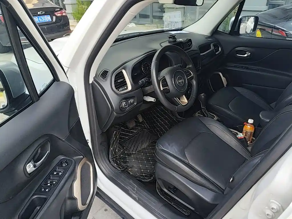 Jeep Renegade — миниатюра 16