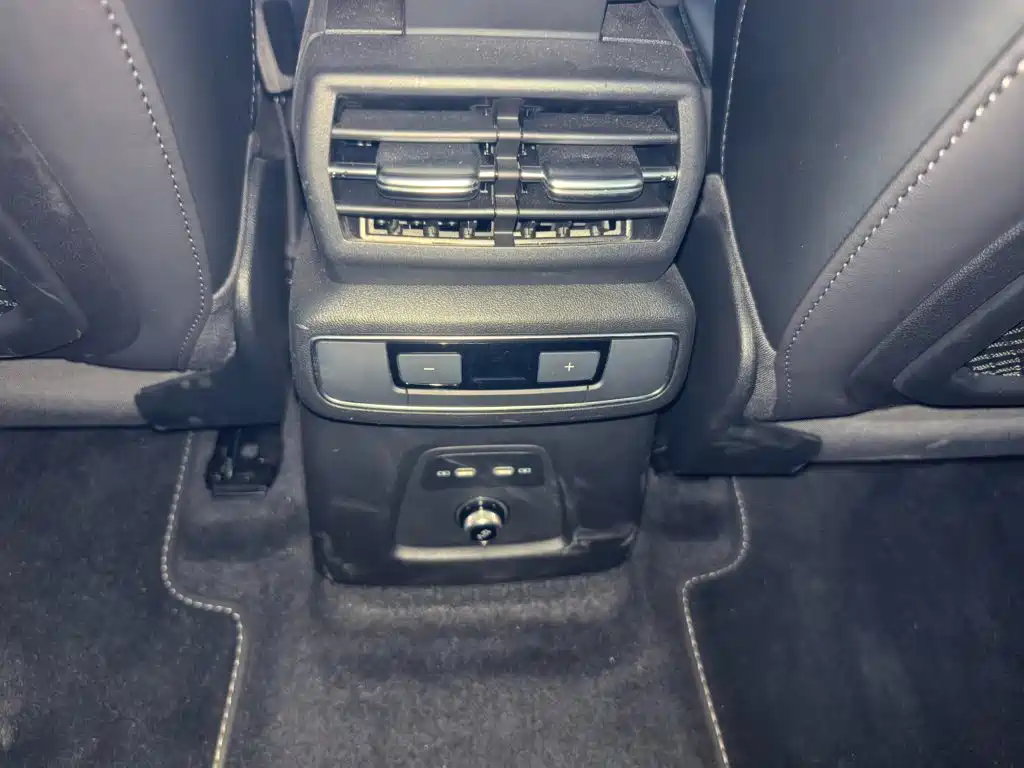 Audi Q4 e-tron — миниатюра 13