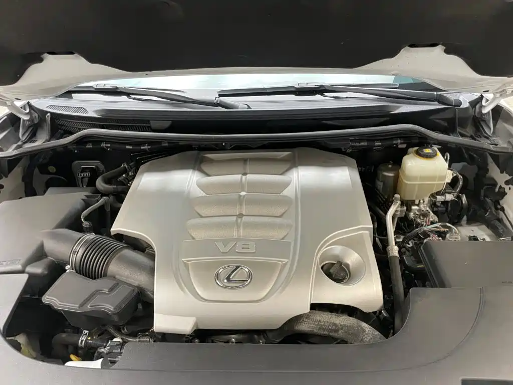 Lexus LX — миниатюра 25