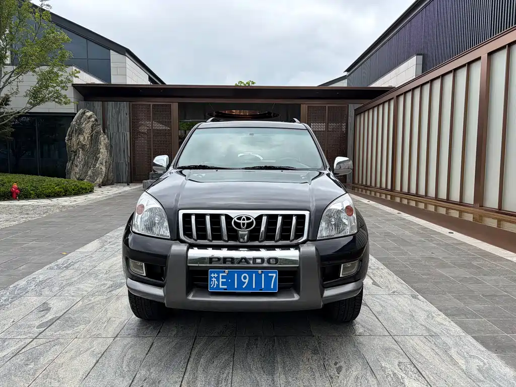 Toyota Land Cruiser Prado 2005 4.0L AT GX Luxury