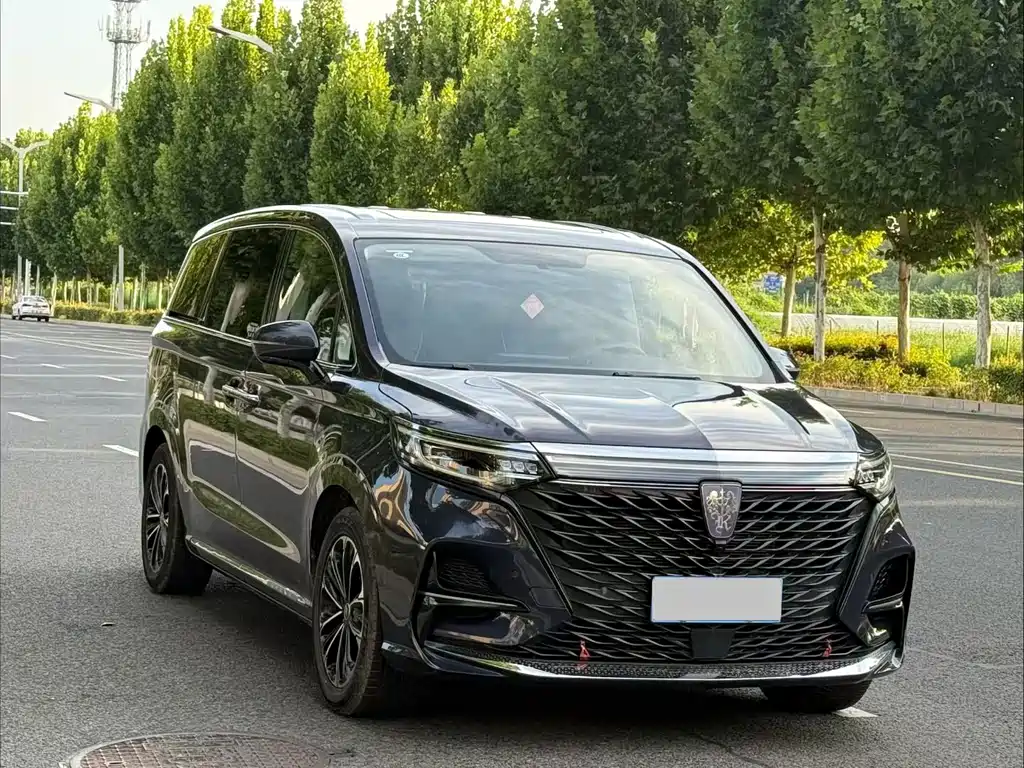 Roewe iMAX8