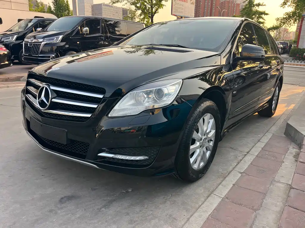 Mercedes-Benz R-Class 2016