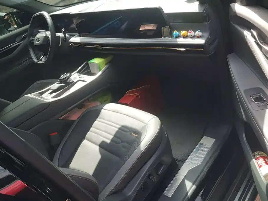 Ford Edge — миниатюра 8