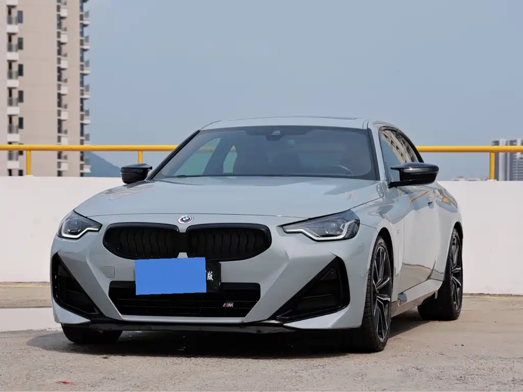BMW M240i 2023