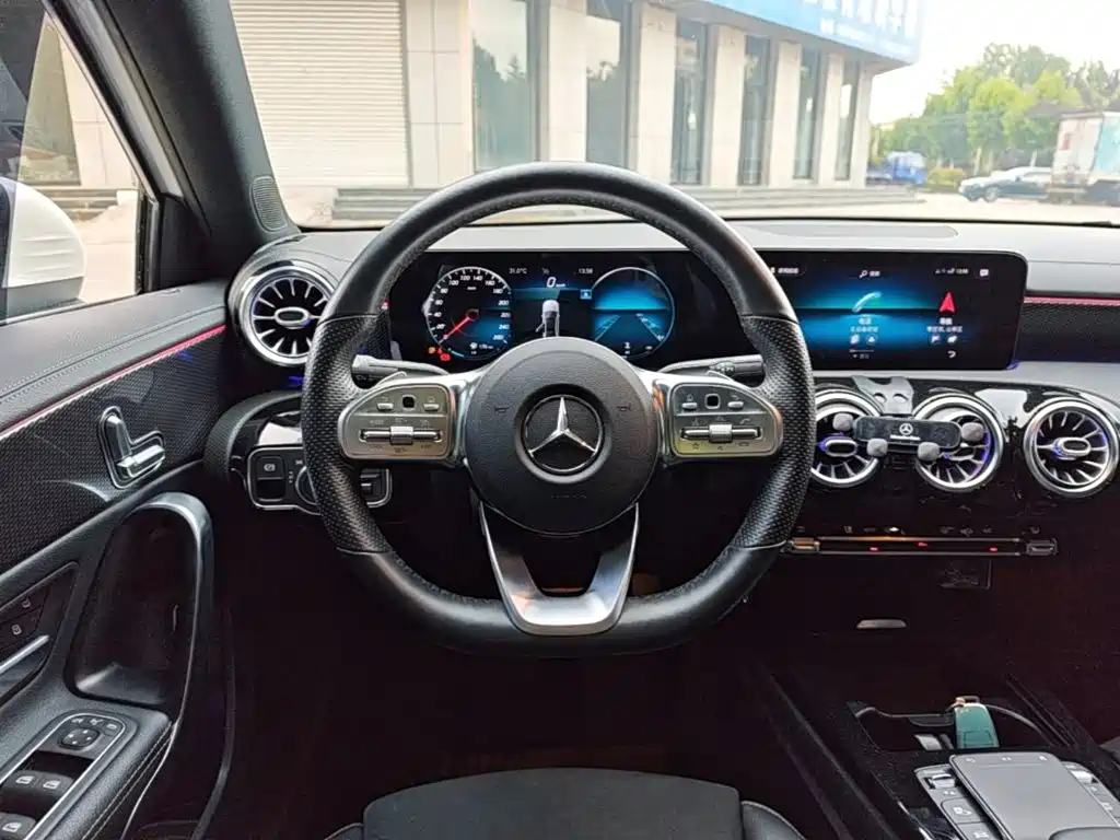 Mercedes-Benz A-Class — миниатюра 11