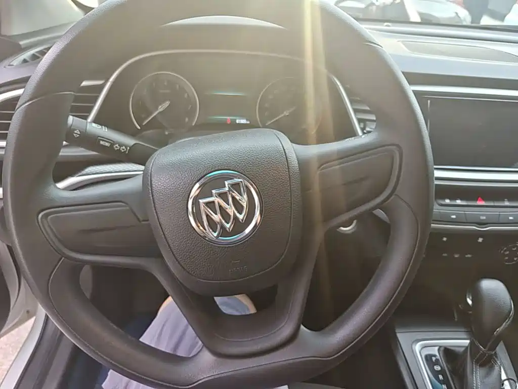Buick Excelle — миниатюра 11