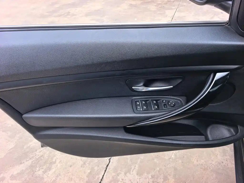BMW 3 Series GT — миниатюра 7