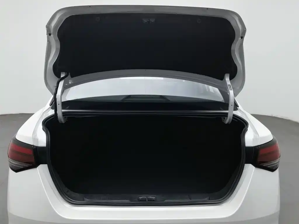 Nissan Sylphy — миниатюра 16