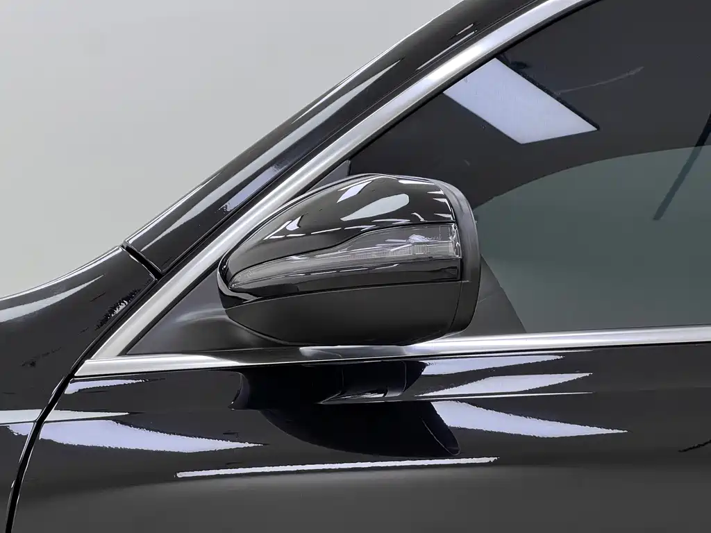 Mercedes-Benz EQB — миниатюра 11