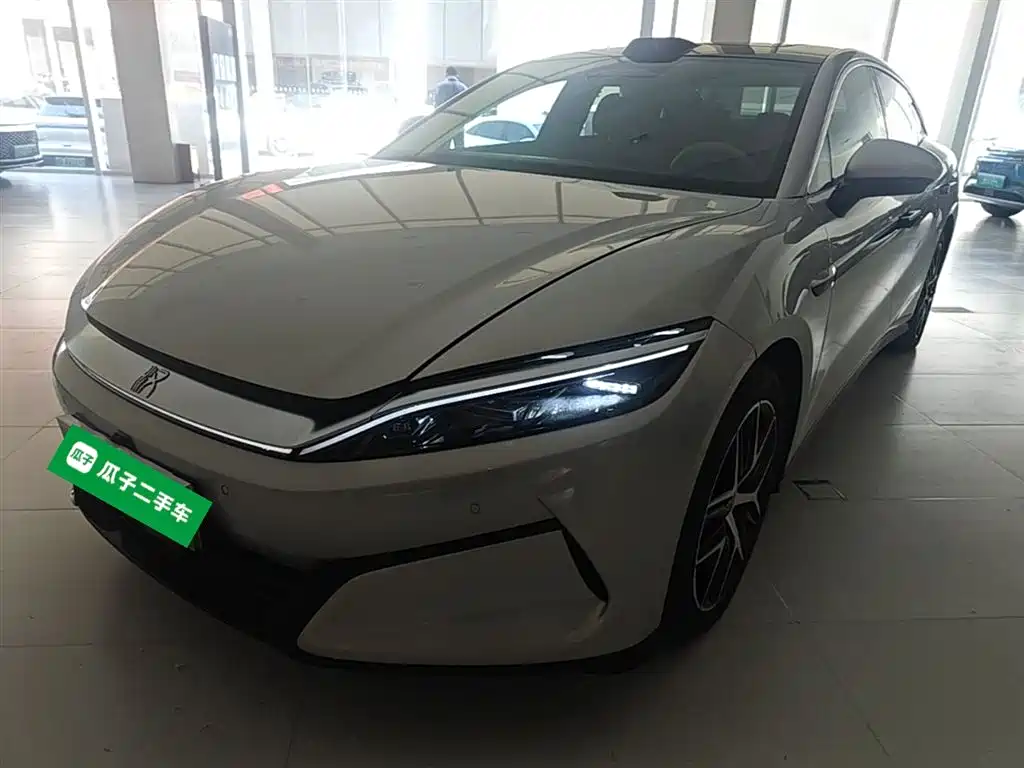 Byd 汉L 2025