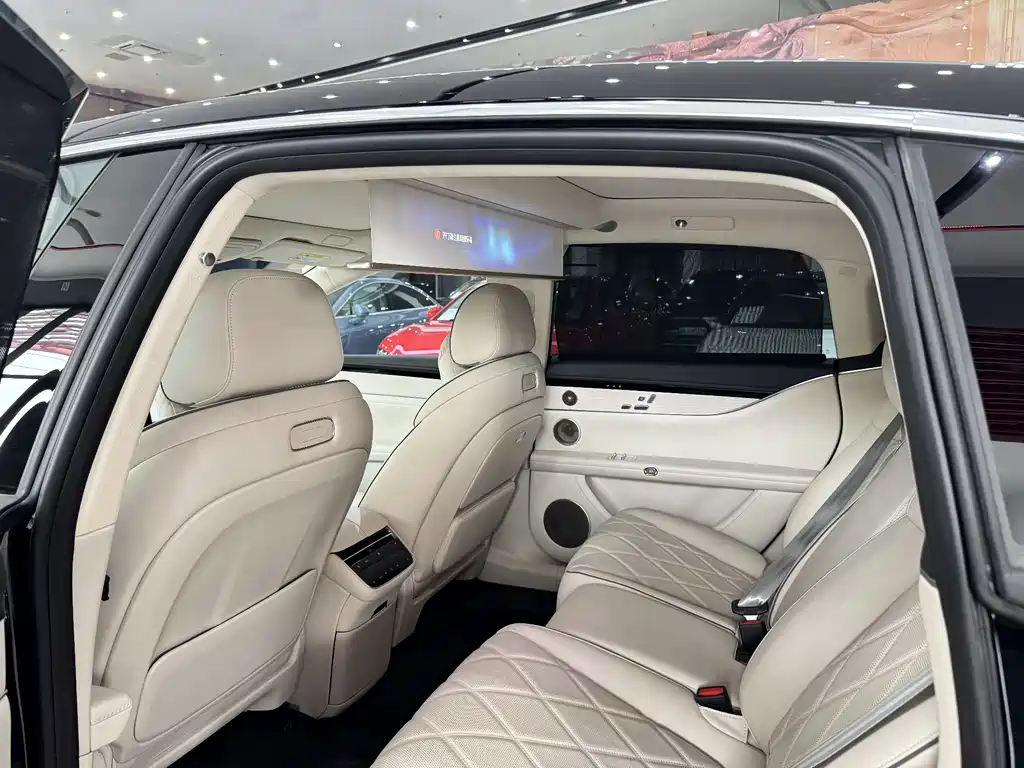 AITO ENJOY THE WORLD S9