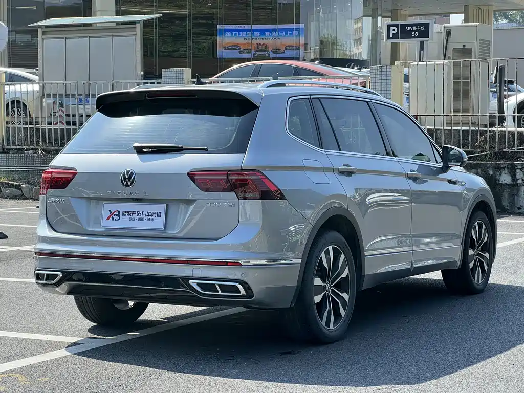 Volkswagen Tiguan L — миниатюра 24