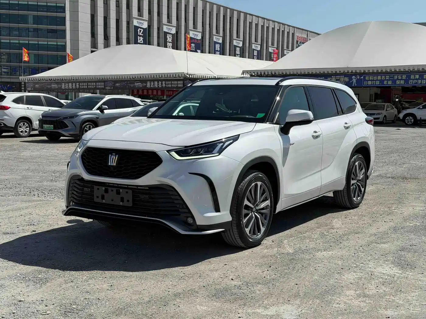 Toyota Crown 2026 Белый из Китая, фото 6