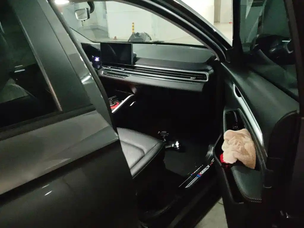 Geely Emgrand — миниатюра 19