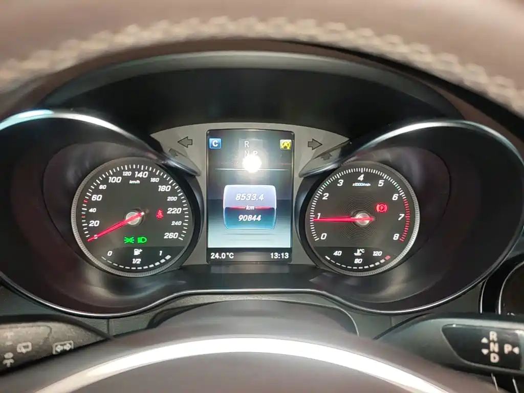 Mercedes-Benz GLC — миниатюра 12