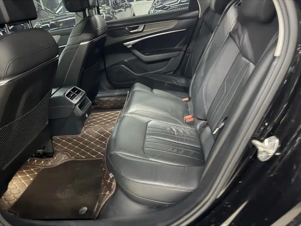 Audi A6L — миниатюра 9