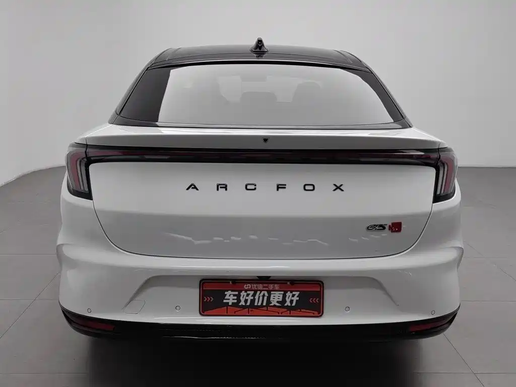 ARCFOX Alpha S — миниатюра 4