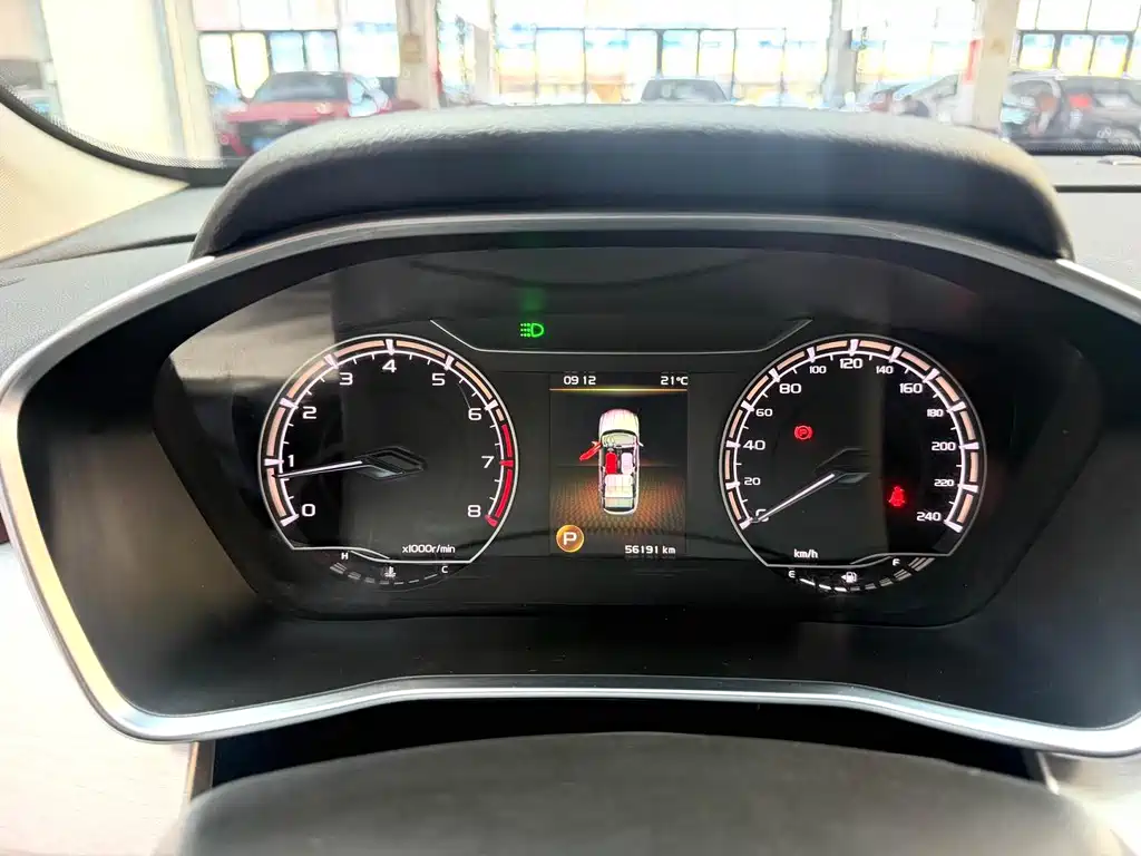 Geely Binyue — миниатюра 14