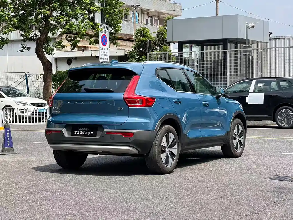 Volvo XC40 — миниатюра 4