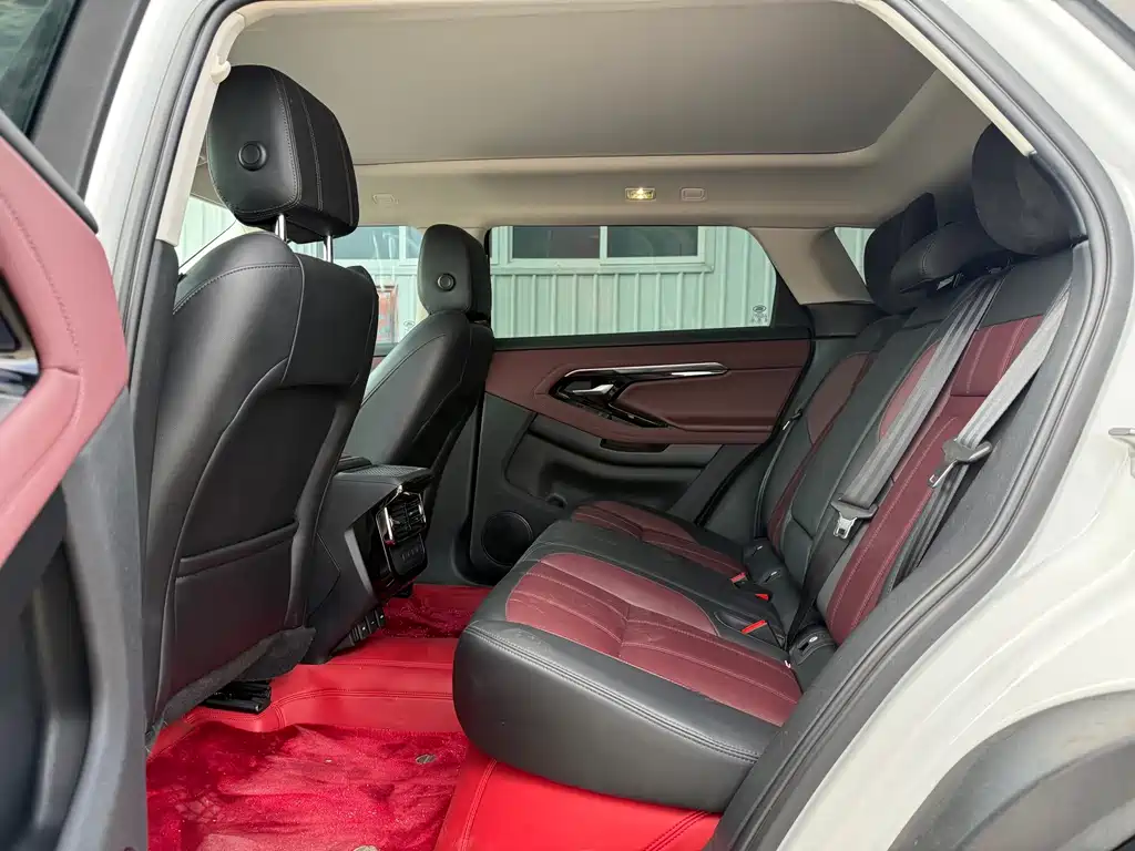 Land Rover Evoque PHEV — миниатюра 5