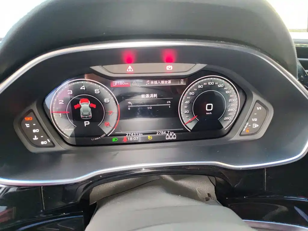Audi Q3 — миниатюра 12