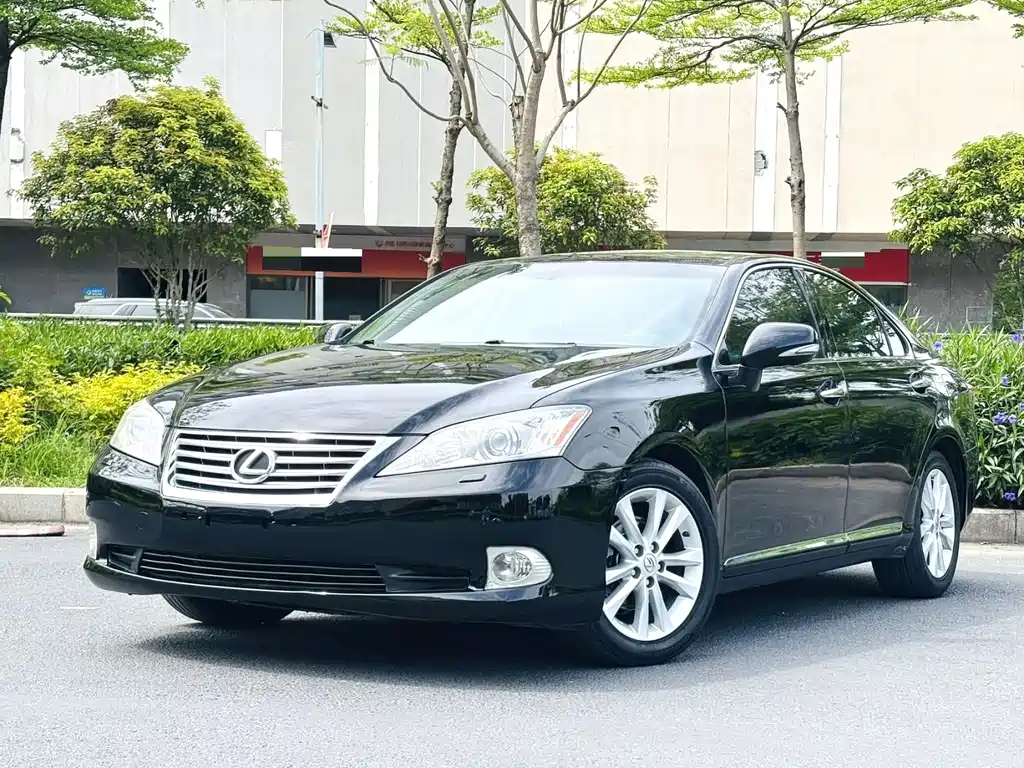 Lexus ES 2011