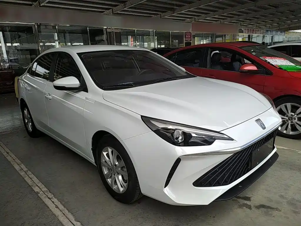 Roewe i5 2023 1.5L MT